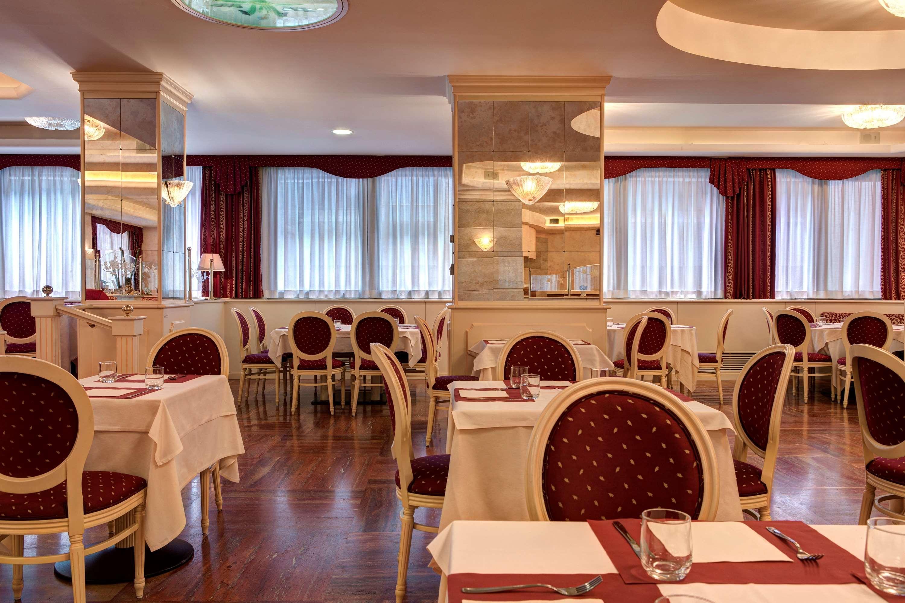 Best Western Gorizia Palace Exterior photo