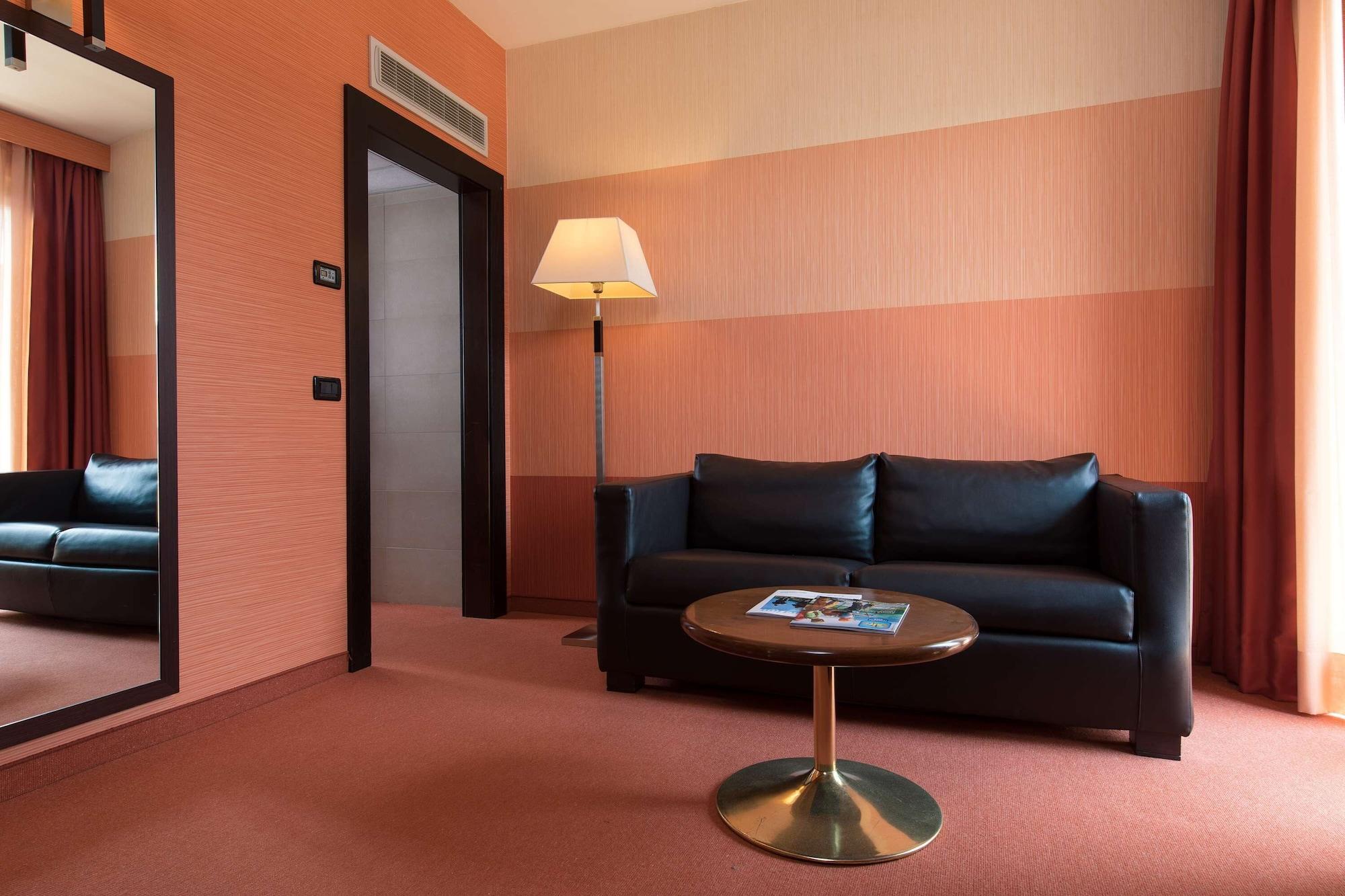 Best Western Gorizia Palace Exterior photo