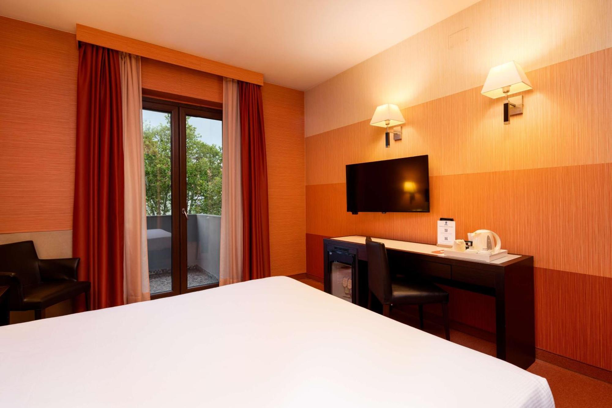 Best Western Gorizia Palace Exterior photo