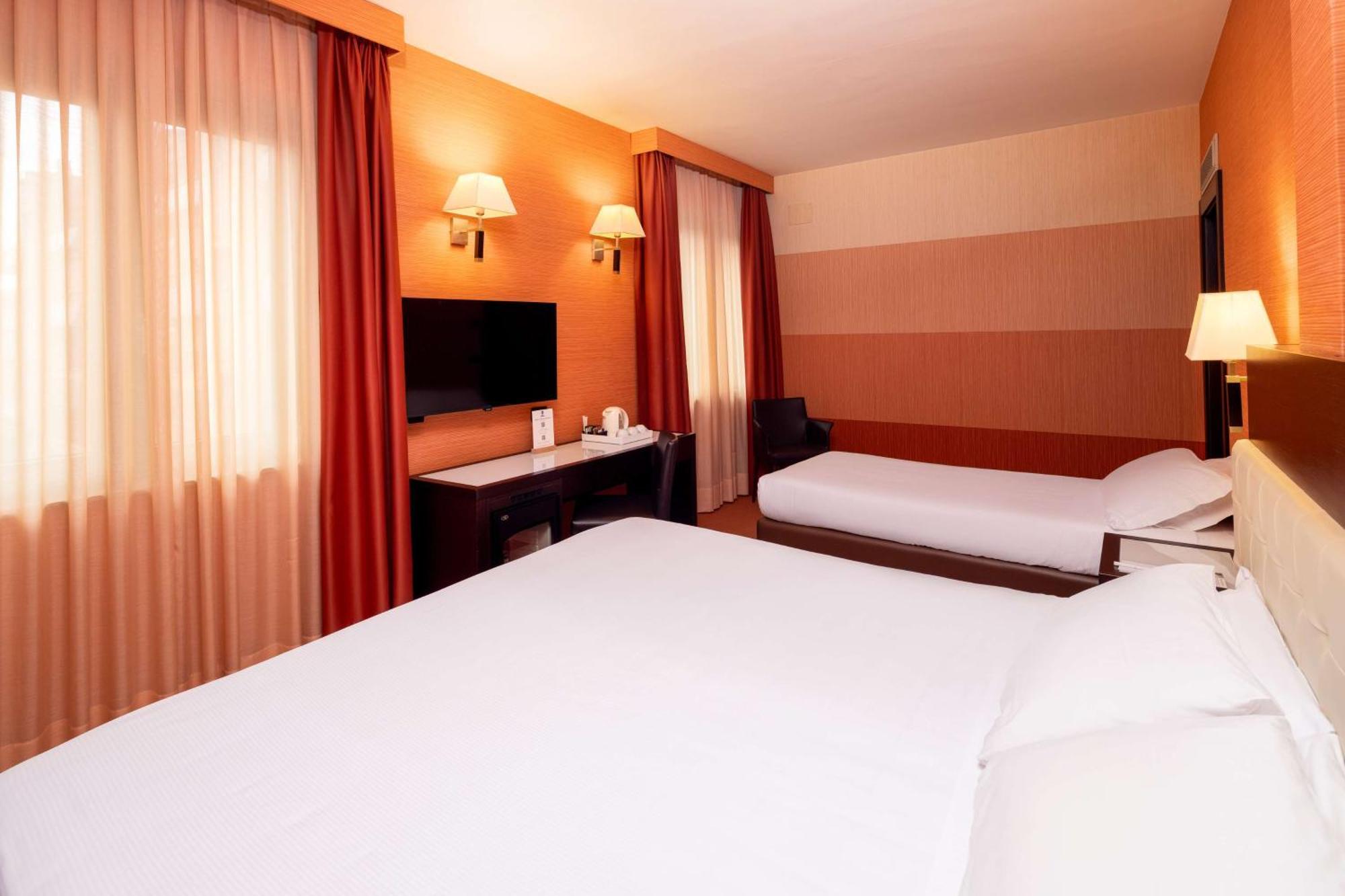 Best Western Gorizia Palace Exterior photo